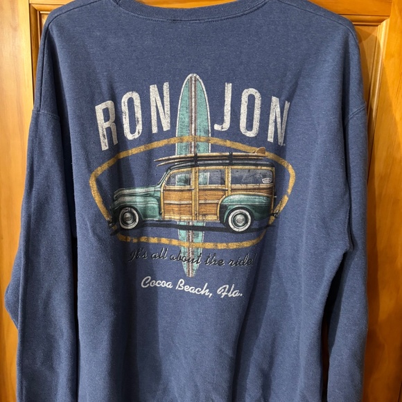 Sweatshirt - Picture 2 of 4